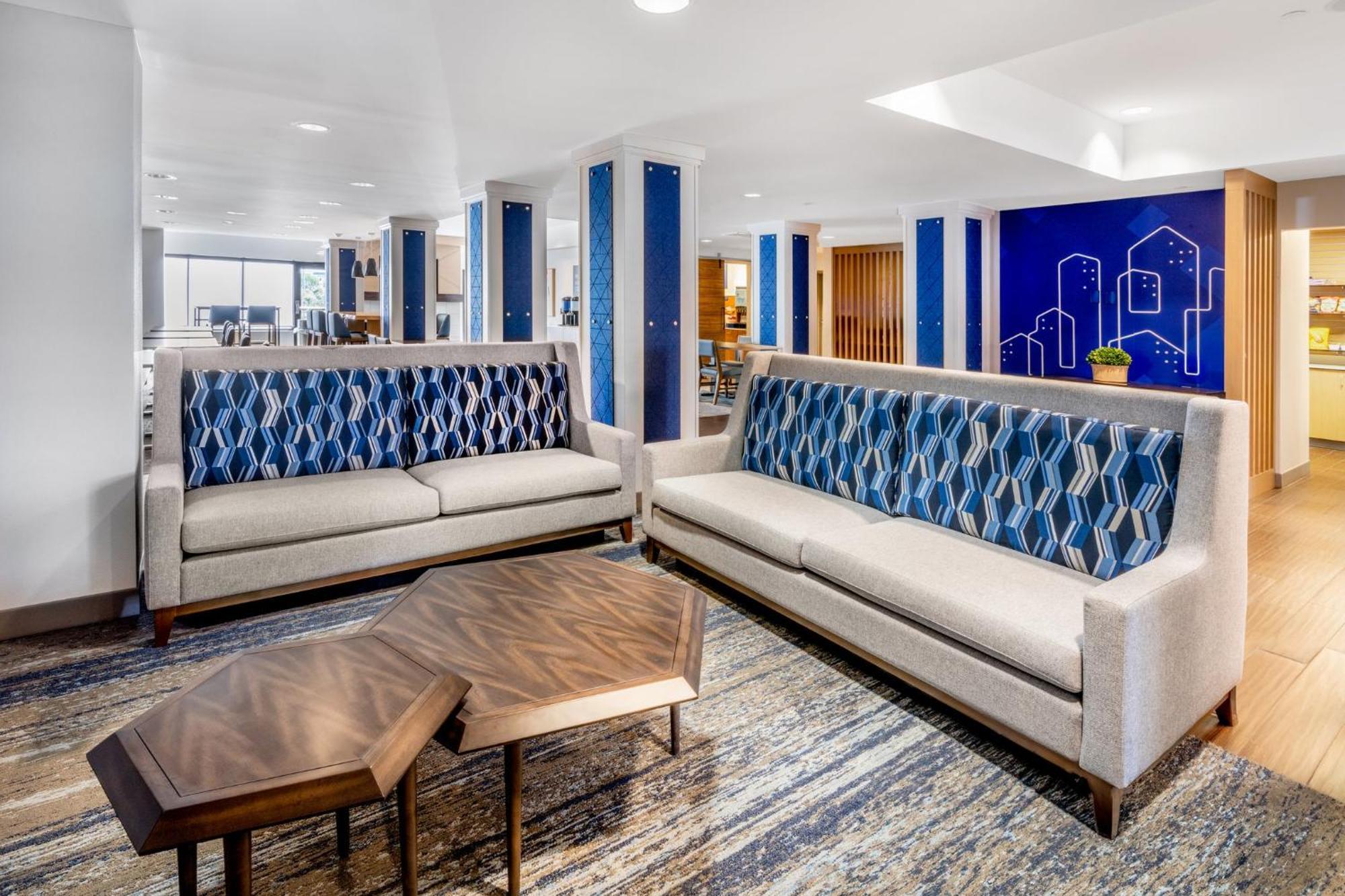 Holiday Inn Express - Colorado Springs - First & Main By Ihg Exterior photo