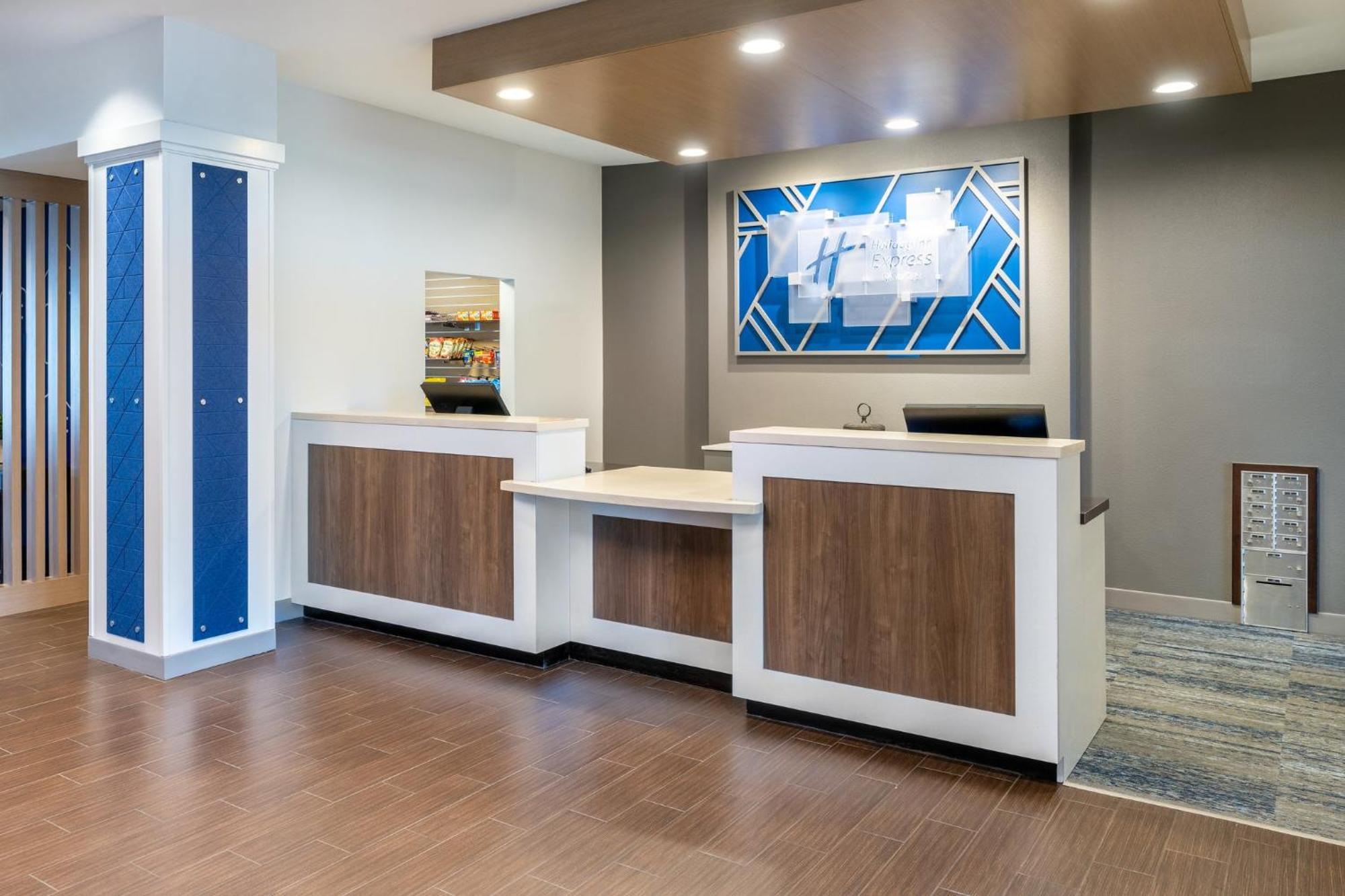 Holiday Inn Express - Colorado Springs - First & Main By Ihg Exterior photo